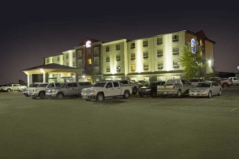Best Western Bonnyville Inn & Suites Экстерьер фото