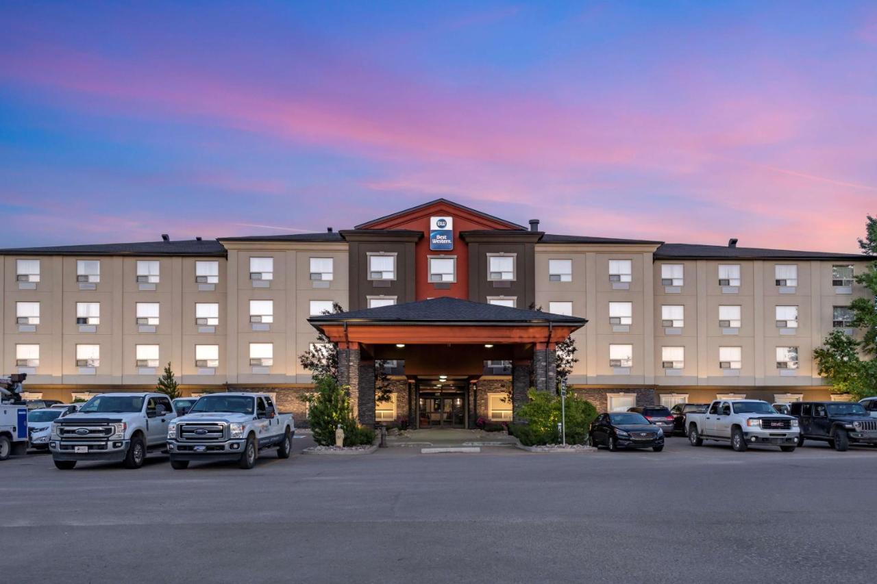 Best Western Bonnyville Inn & Suites Экстерьер фото