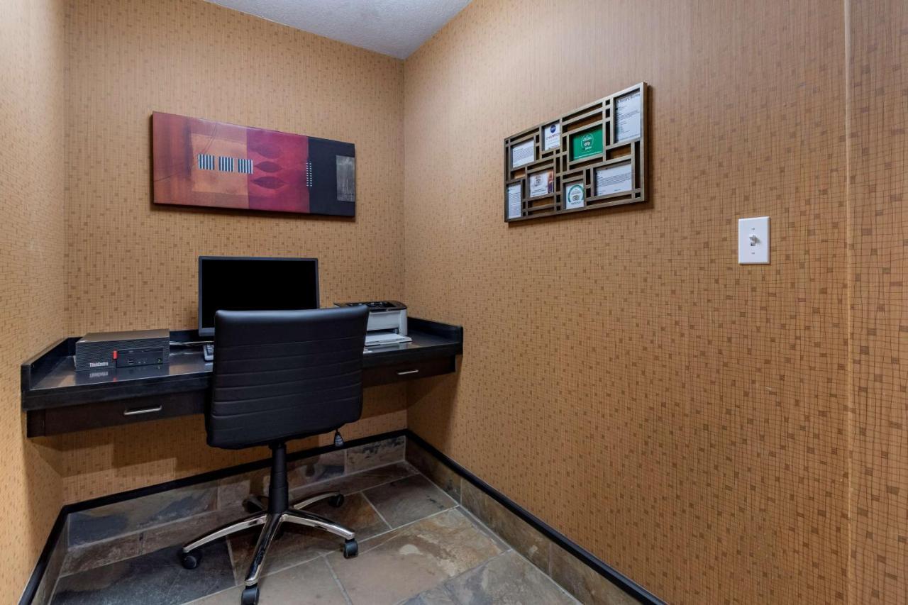 Best Western Bonnyville Inn & Suites Экстерьер фото