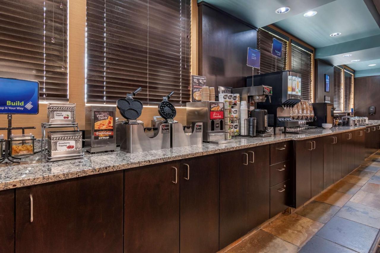 Best Western Bonnyville Inn & Suites Экстерьер фото