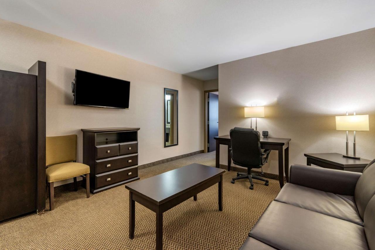 Best Western Bonnyville Inn & Suites Экстерьер фото