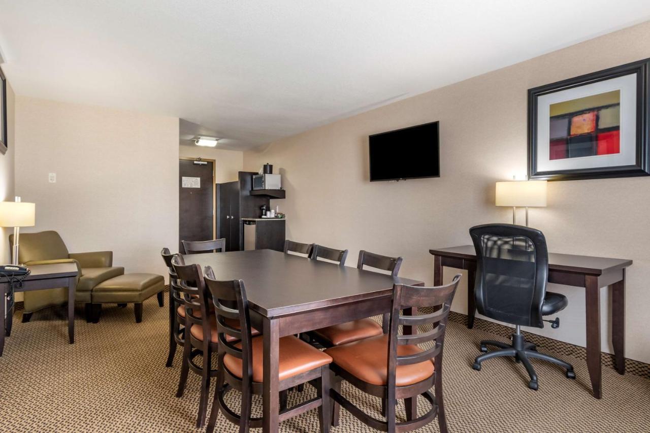 Best Western Bonnyville Inn & Suites Экстерьер фото