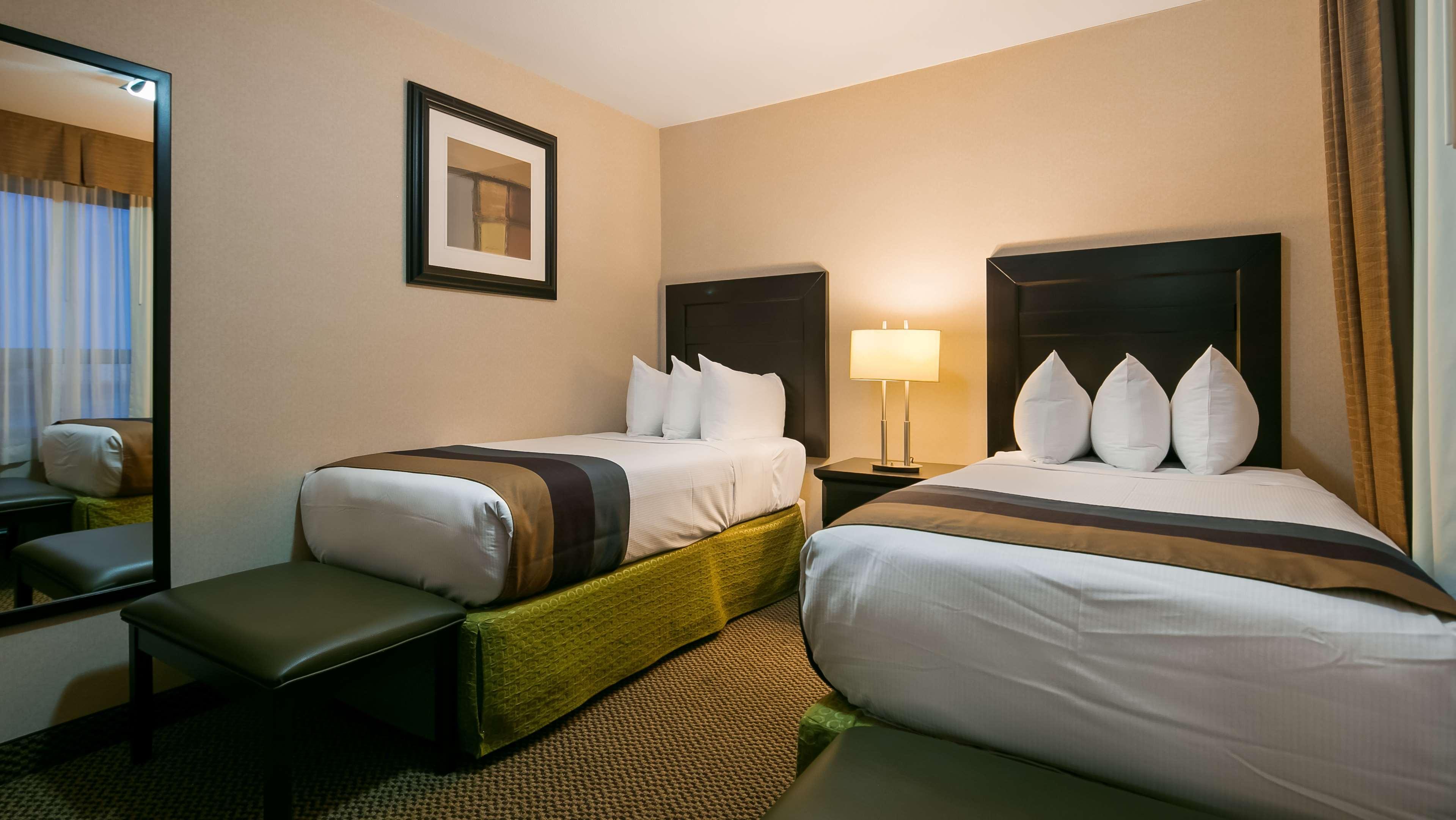 Best Western Bonnyville Inn & Suites Экстерьер фото