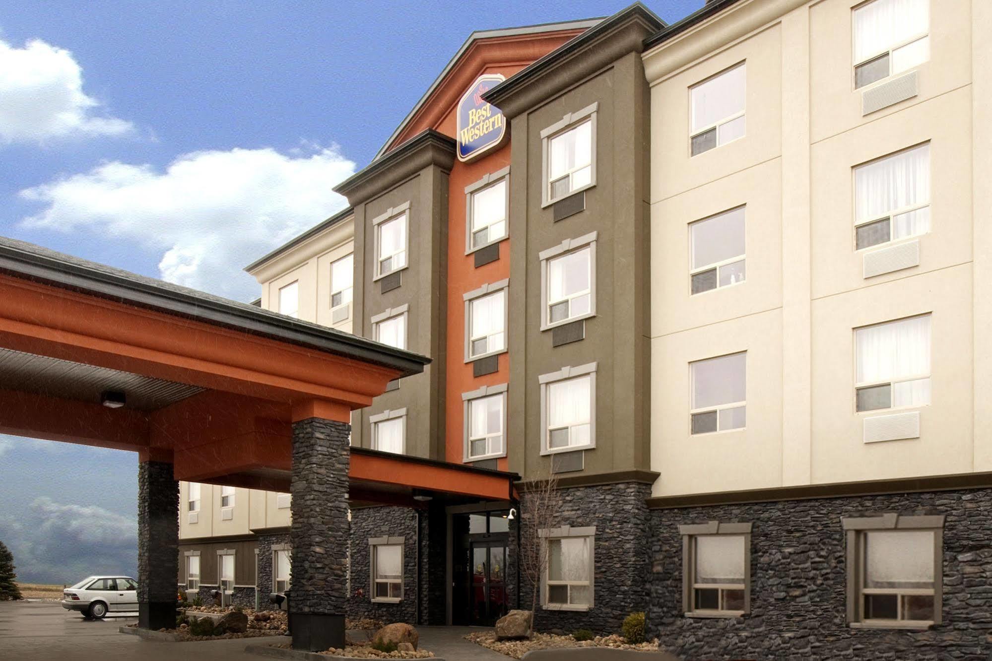Best Western Bonnyville Inn & Suites Экстерьер фото